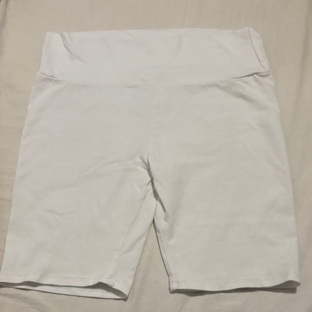 Ambiance White Women's Bike Shorts